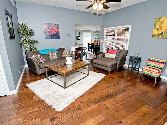 5th image of 8059 Clarks Creek Ct