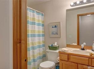 14510 12th Ave NE, Seattle, WA 98155