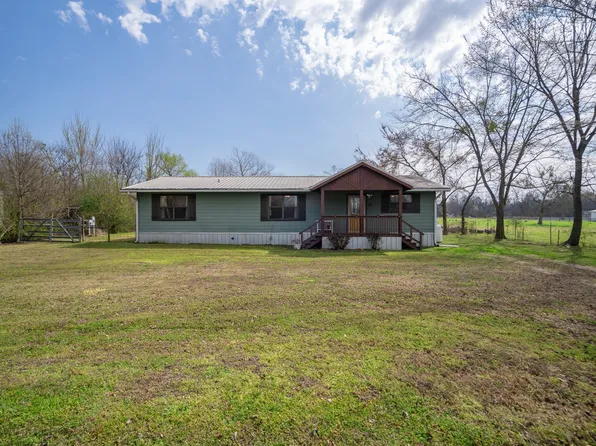 101 Taylor St, Como, TX 75431