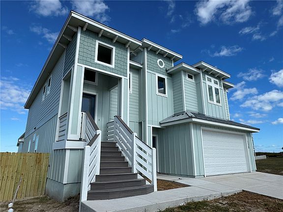 2nd image of 138 Sea Air Ln