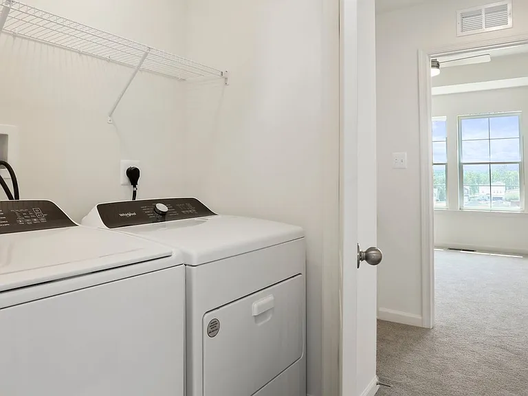 88 Mossdale Blvd — Photo 18