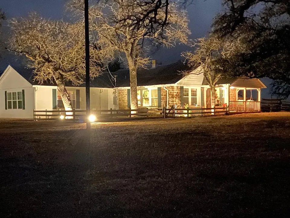 38 Parker Ranch Rd