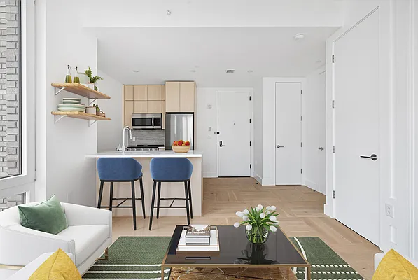 Rented by Watermark Capital Management LLC | media 58