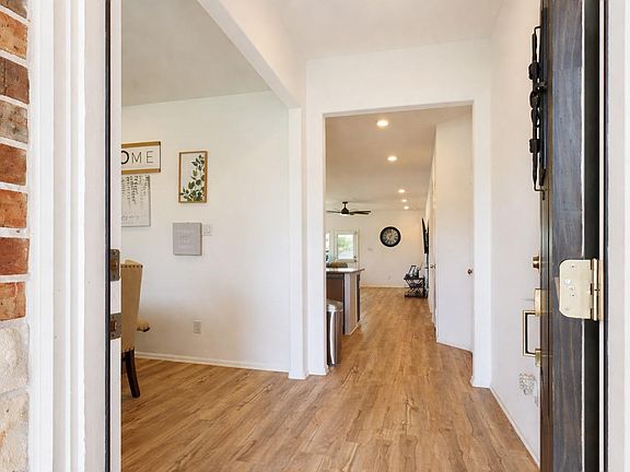 2nd image of 9515 Vicksburg Rd