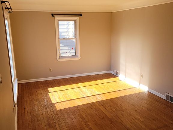 5th image of 14204 Clifford Ave