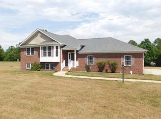 128 Mansfield Dr, Madison Heights, VA 24572