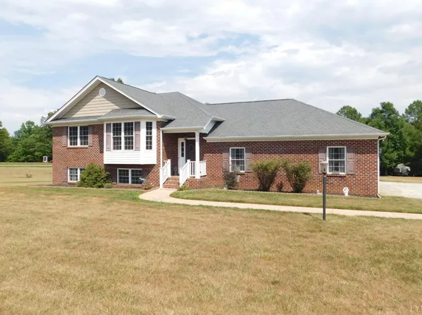 128 Mansfield Dr, Madison Heights, VA 24572