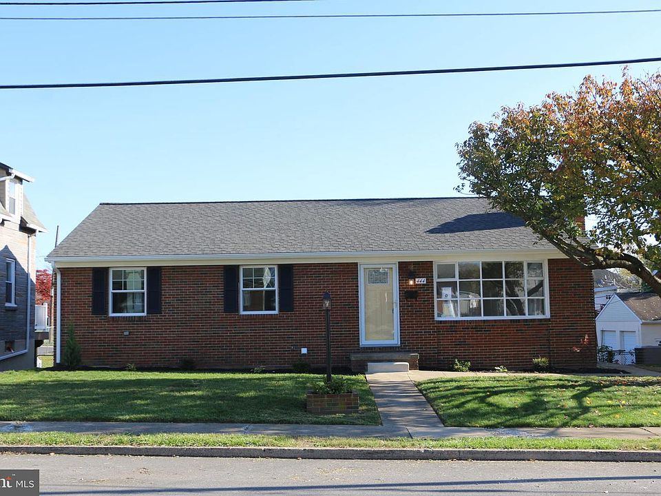 1st image of 444 Stratford Ave