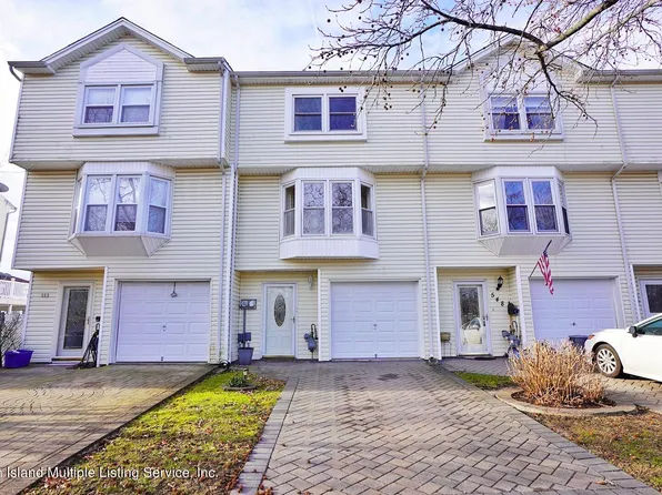 550 Dongan Hills Ave, Staten Island, NY 10305