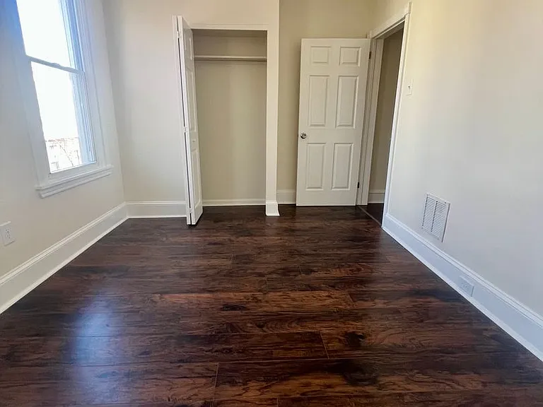 2165 W Grange Ave — Photo 18