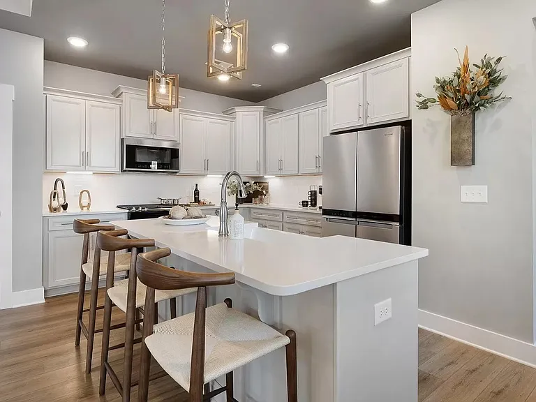 1536 Shallons Ct — Photo 1