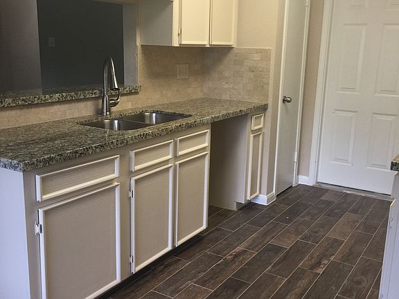2nd image of 15330 E Hutchinson Cir