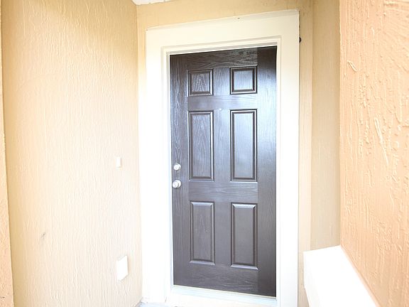 2nd image of 189 Monte Carlo Ct