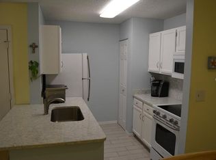 4053 Crockers Lake Blvd #13, Sarasota, FL 34238