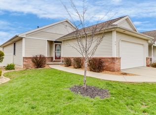 34 Astoria Way, Bloomington, IL