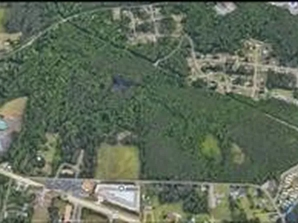 2557 N Stedman Dr, Petersburg, VA 23803