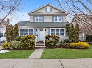 41 Marion Street, Lynbrook, NY 11563