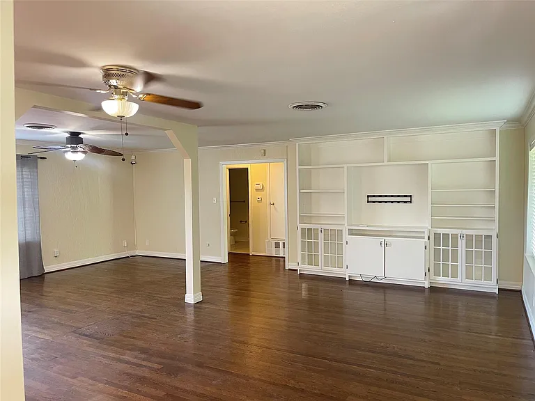 9602 Val Verde St — Photo 12