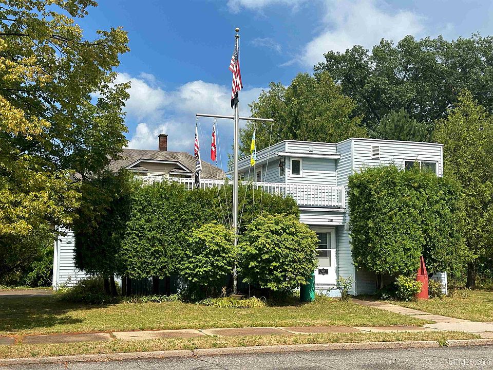 1st image of 201 E College Ave