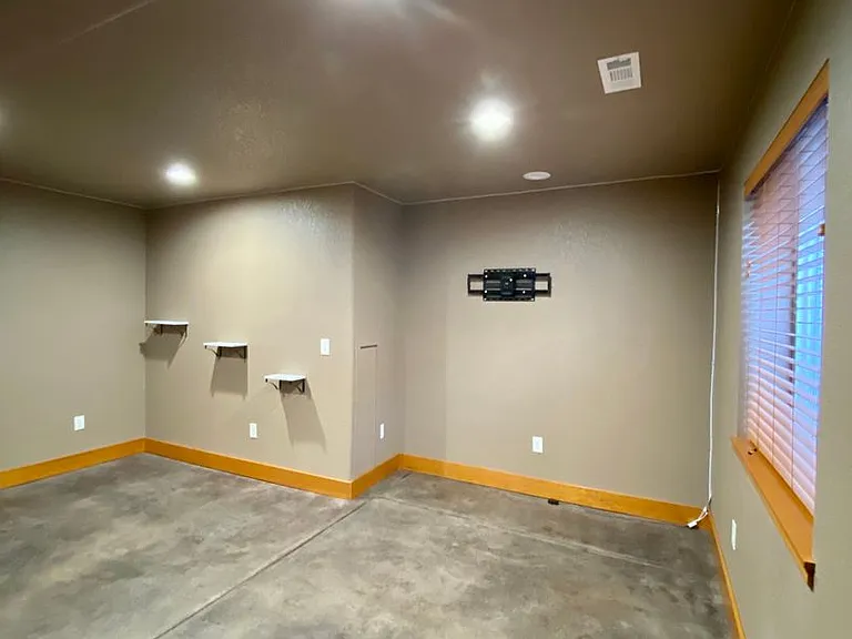 4549 Desert Varnish Dr — Photo 35