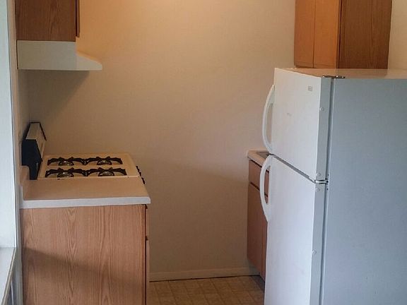4th image of 509 Maple Ave APT 4B