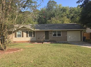 17 Herbert Hayes Dr, Lawrenceville, GA 30046