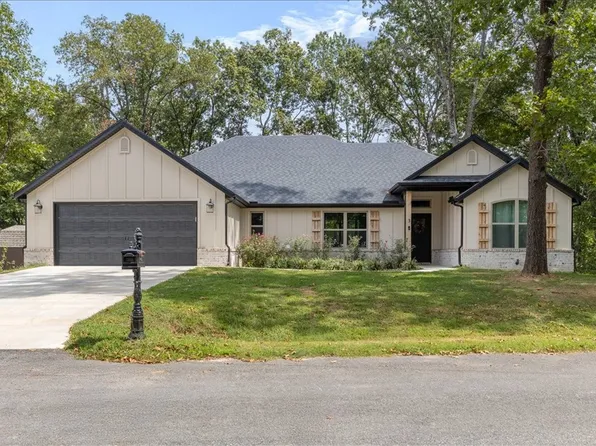 3 Pylle Ln, Bella Vista, AR 72715