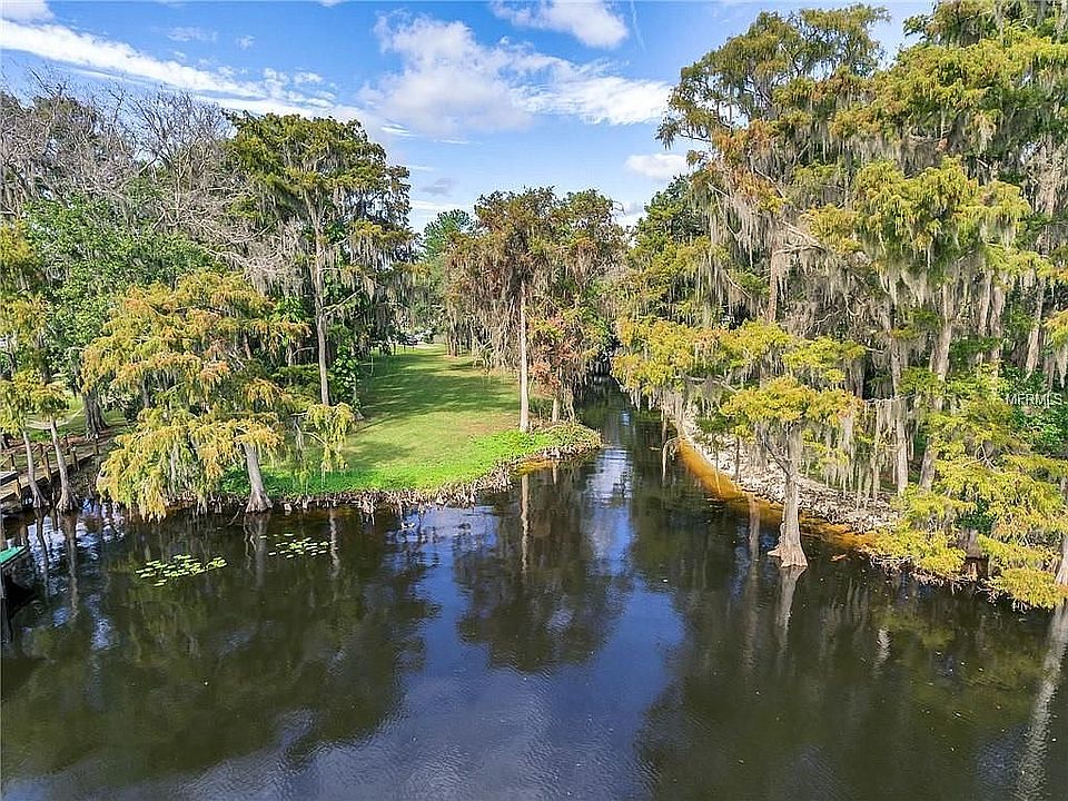 Wide opening to canal