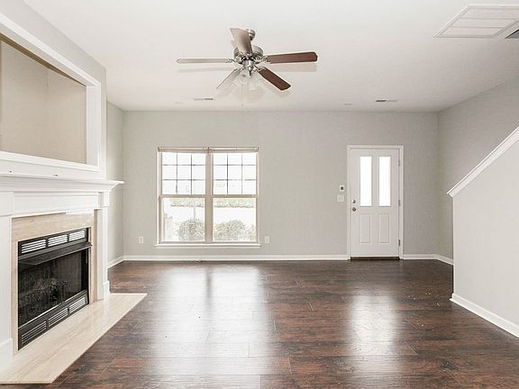 3rd image of 391 Tapestry Pl Unit 105
