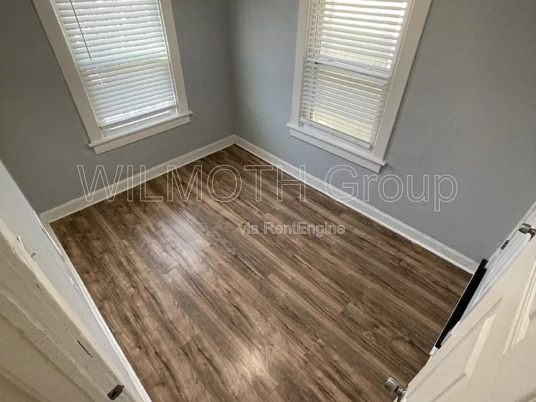 12 N Randolph St — Photo 16
