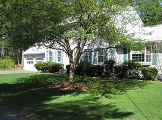 8 Spruce Rd, Westford, MA 01886