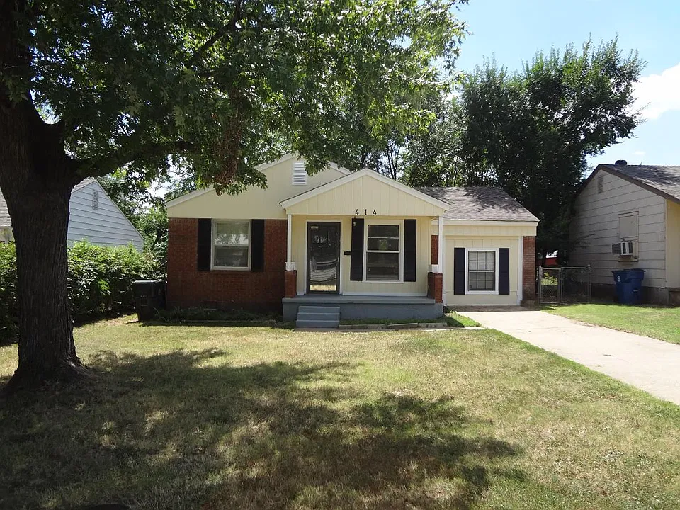 414 E Rose Dr