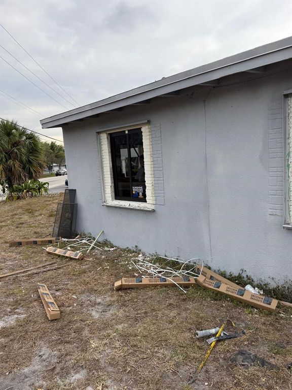 1501 NW 3rd Way, photo 2