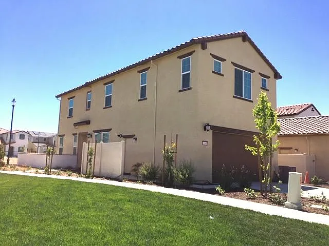 6168 Campus Pkwy — Photo 2