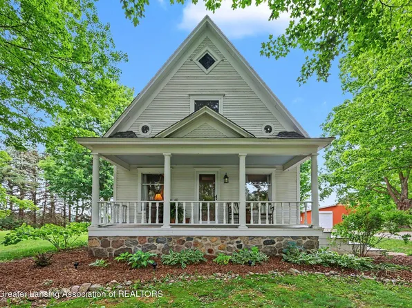 1611 E Dexter Trl, Dansville, MI 48819