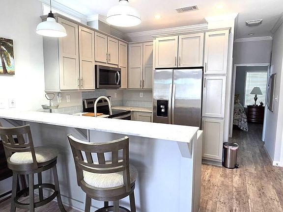 3rd image of 3223 N Lockwood Ridge Rd #160