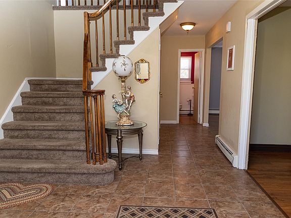 2nd image of 57 Long Meadow Pl S