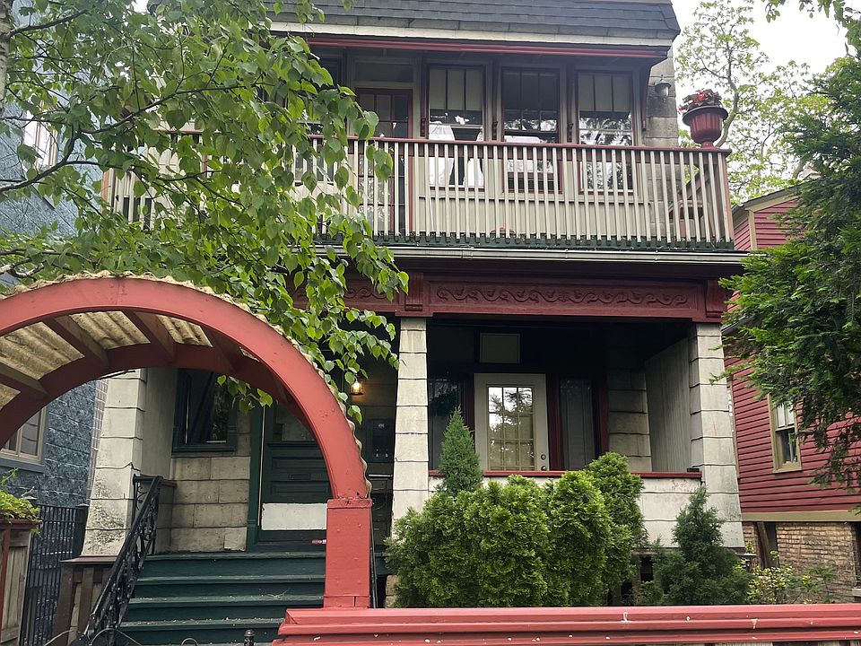 1st image of 2061 N Whipple St #3