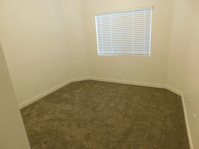 668 Brookwillow Dr — Photo 10