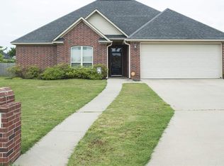 7 Garrett Ln, Nash, TX 75569