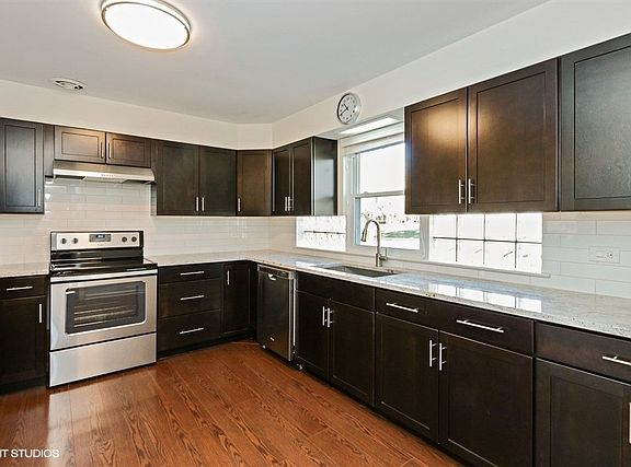 3rd image of 241 W Washington Ave