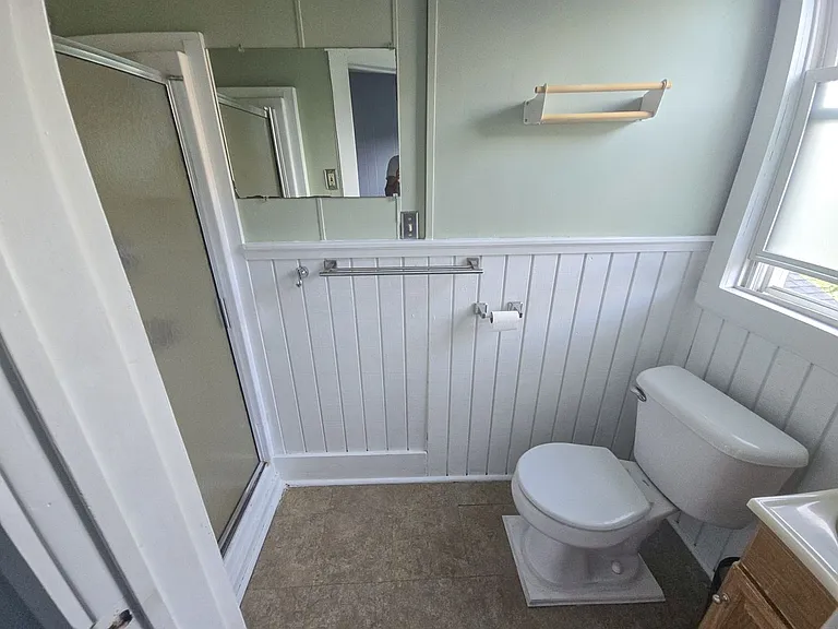 11 Lawrence St — Photo 12