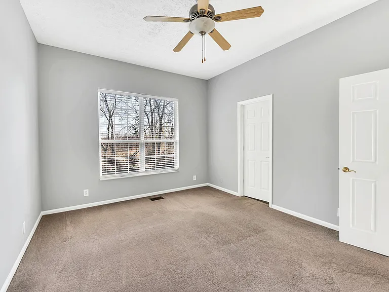 121 Deer Ridge Ln — Photo 35