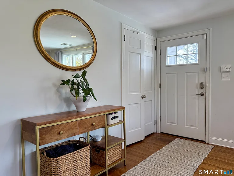 23 Sleepyhollow Dr — Photo 3