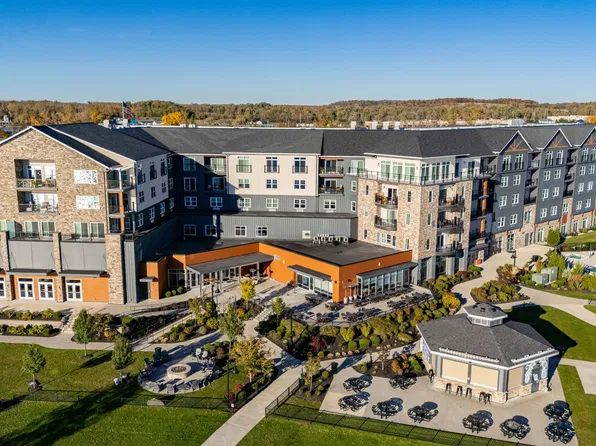 205 Lakeshore Dr #516, Canandaigua, NY 14424