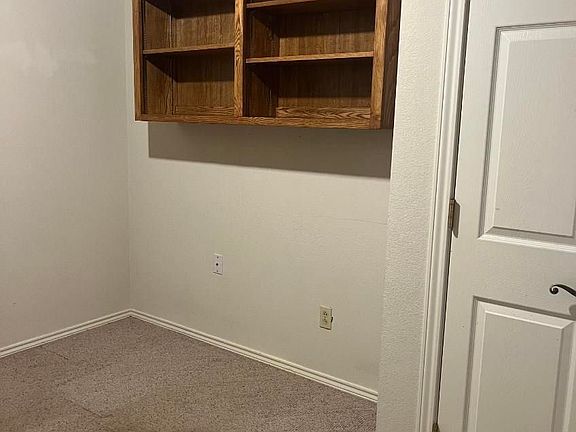 5th image of 5527 94th St