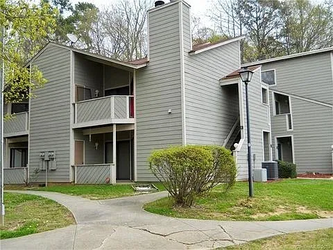 4600 Sharon Chase Dr #F Charlotte, NC 28215 — Photo 2