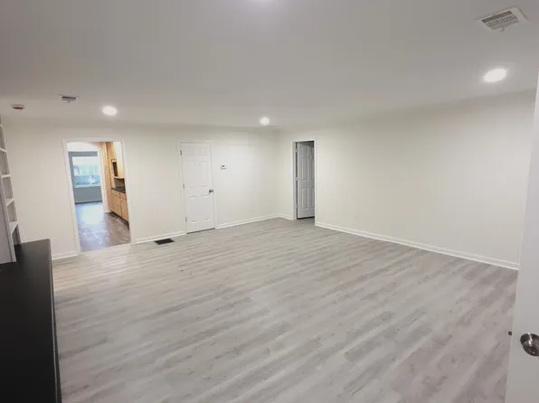 1131 Dell Ave SE, Smyrna, GA 30080