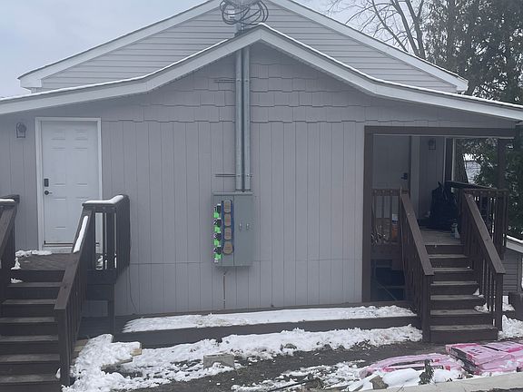 2nd image of 1348 Marshall St S #4