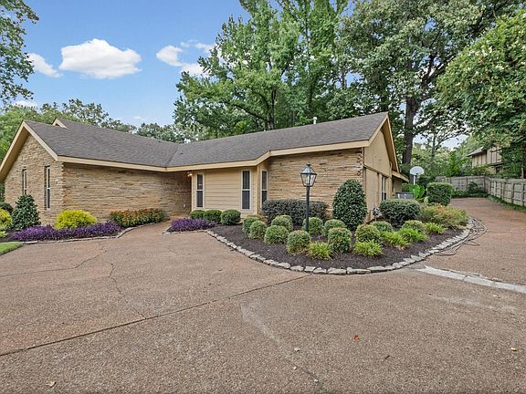 2nd image of 2174 Montego Dr
